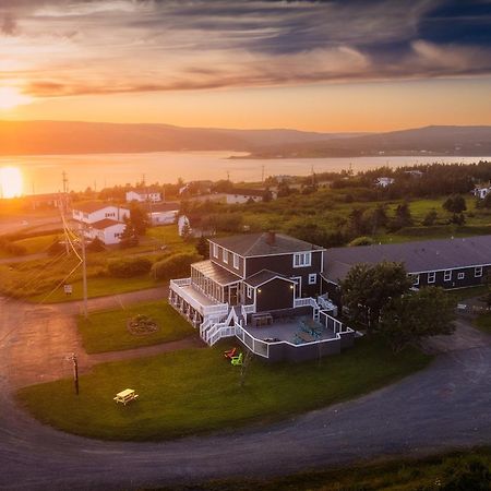 Edge Of The Avalon Inn Trepassey ภายนอก รูปภาพ