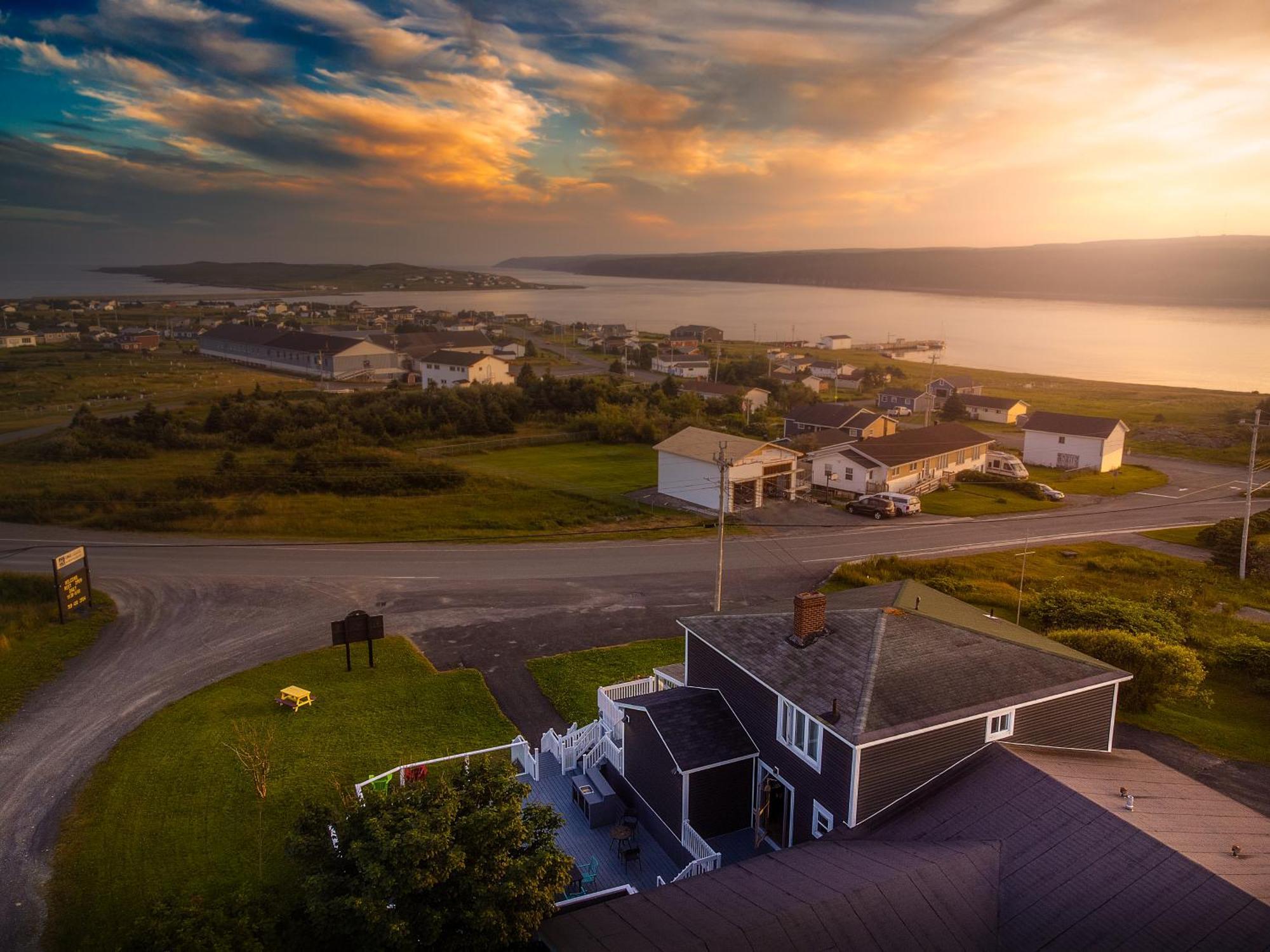 Edge Of The Avalon Inn Trepassey ภายนอก รูปภาพ