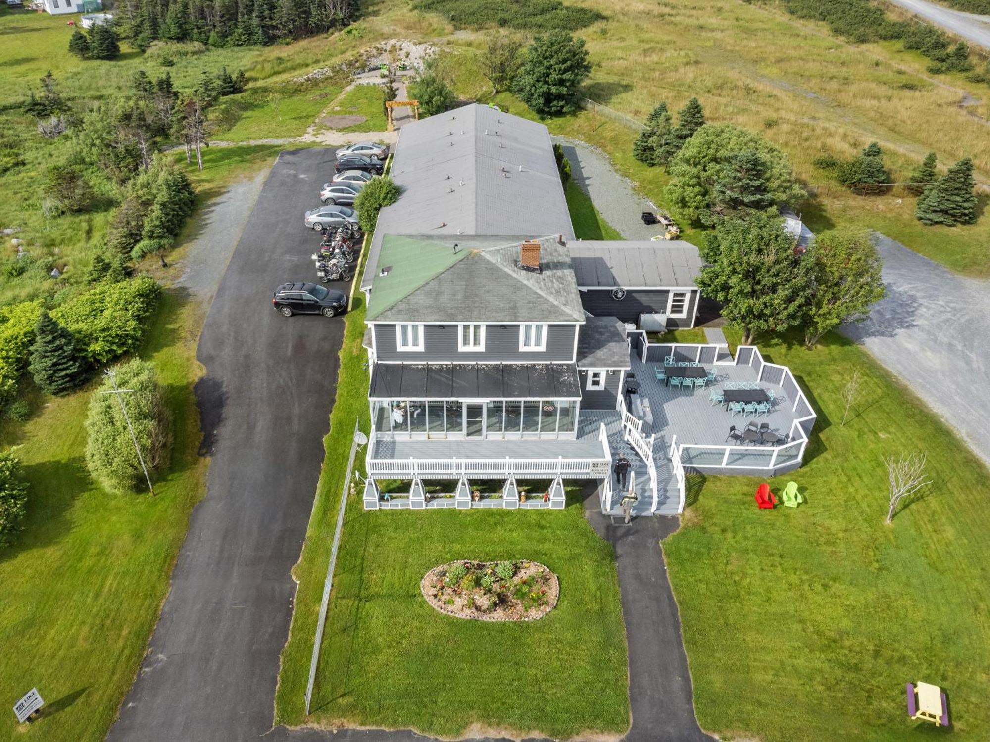 Edge Of The Avalon Inn Trepassey ภายนอก รูปภาพ